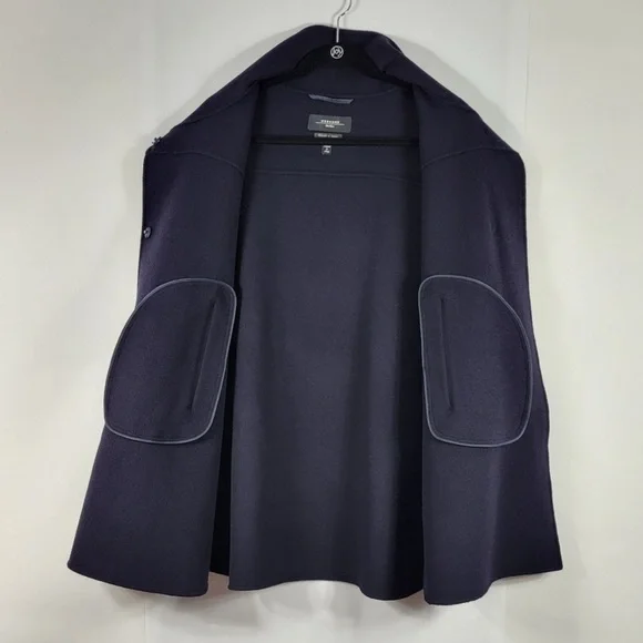 Weekend Maxmara wool coat. - Picture 5 of 8